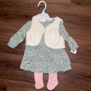 NWT Carter’s Floral Outfit (6m)